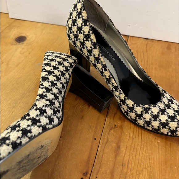 Anne Klein Women’s Pumps Fabric Black White Like Houndstooth Style S. 7.5 M - Picture 6 of 13